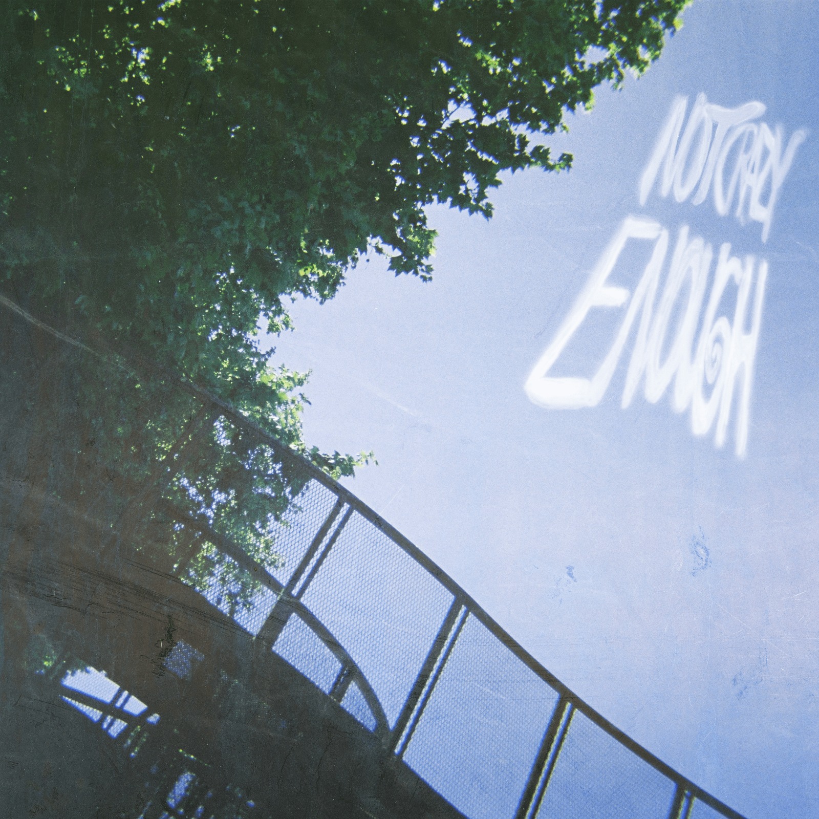 Os Fort Benny apresentam “Not Crazy Enough”