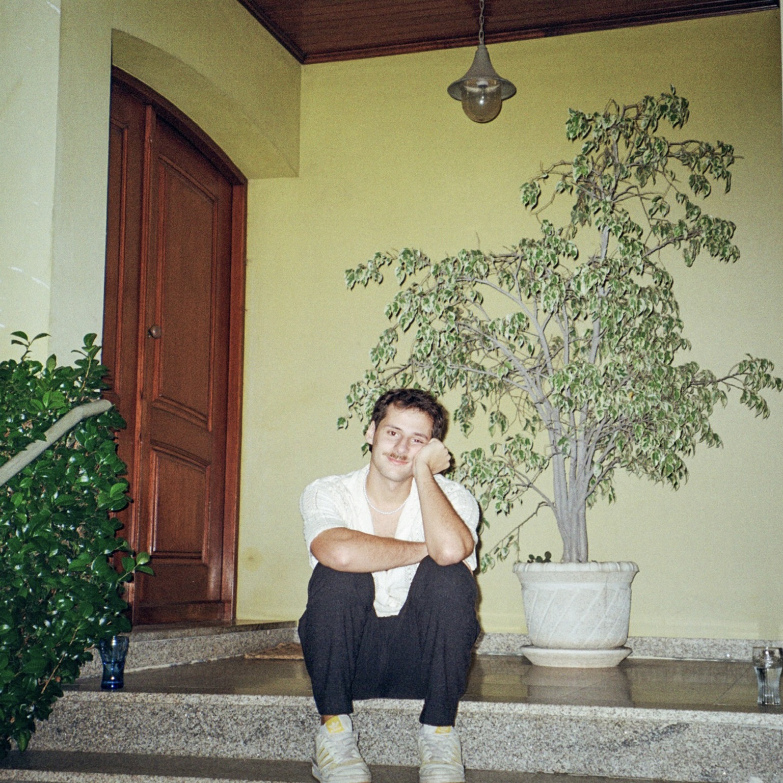 “João Gomes”: o EP de estreia feito com alma e sem filtros